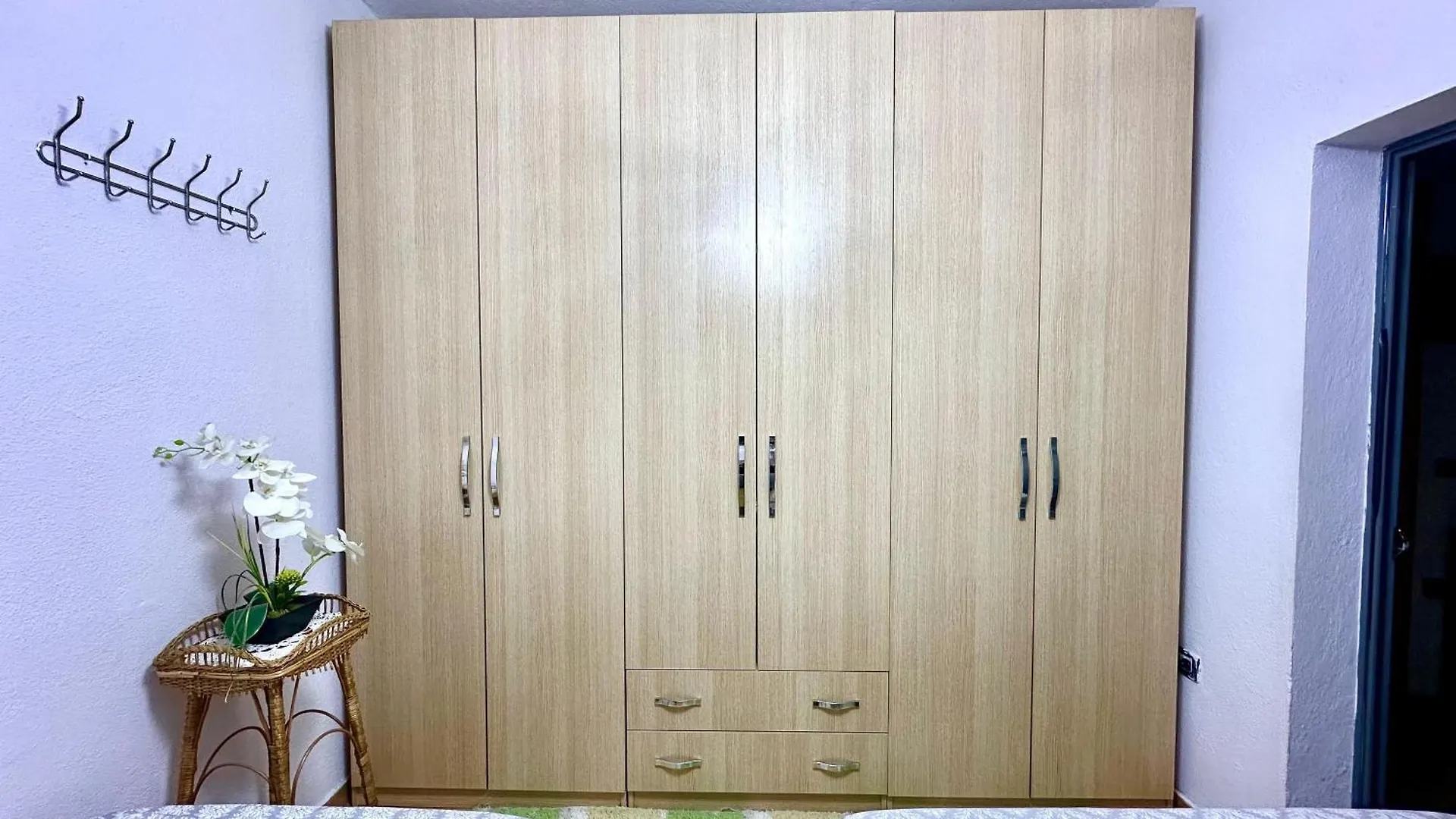 Cozy Escape Apartment Tirana
